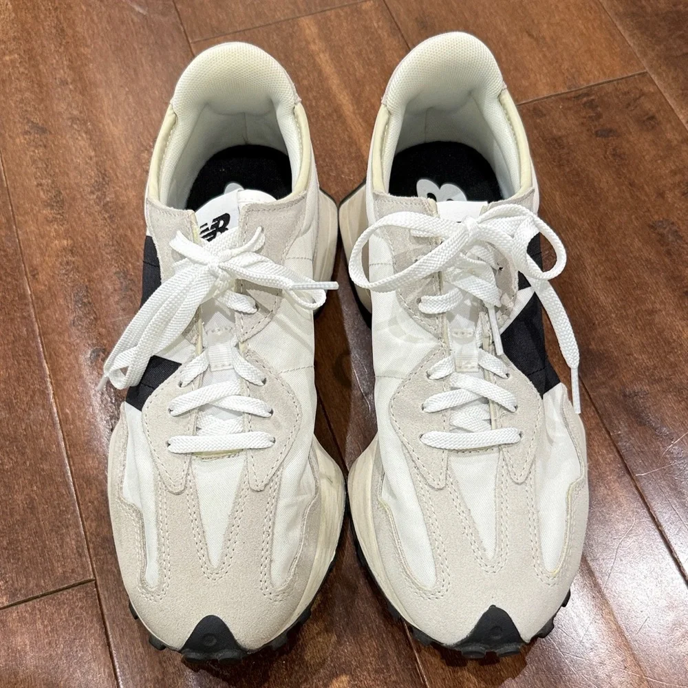 New Balance 327 9.5 - Picture 3 of 6